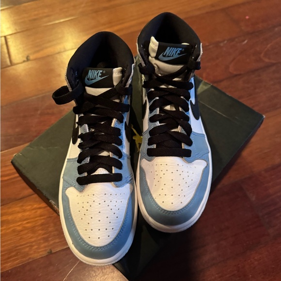 Jordan 1 retro high OG - Picture 6 of 9